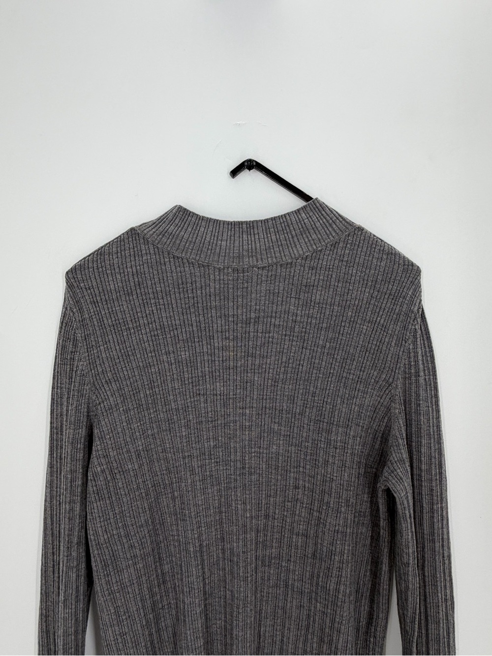 Cos Atelier The Ribbed Merino Wool Elongated Sleeve Thumbhole Top In Grey